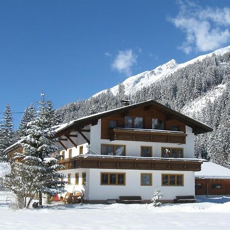 Haus Laerchenhof Villa Holzgau Eksteriør billede
